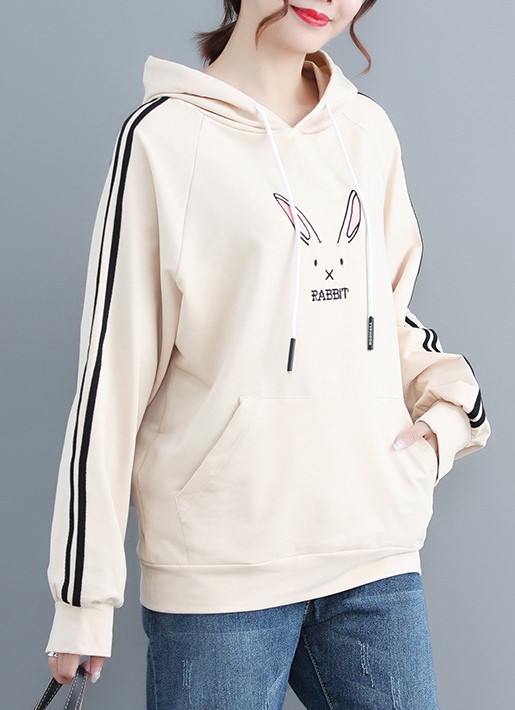 Áo hoodie màu kem thêu hình thỏ size 4XL