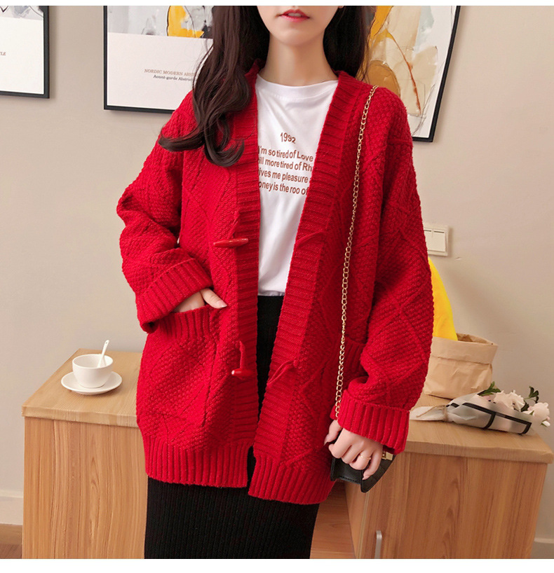 Áo khoác len màu đỏ họa tiết hình thoi 2 nút trụ size lớn