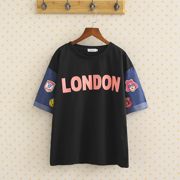 Áo thun đen in chữ London tay jean logo size lớn
