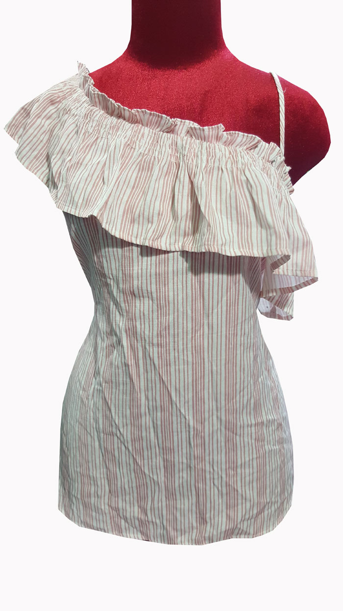 Áo vải kate sọc dọc màu hồng lệch vai 1 dây size L