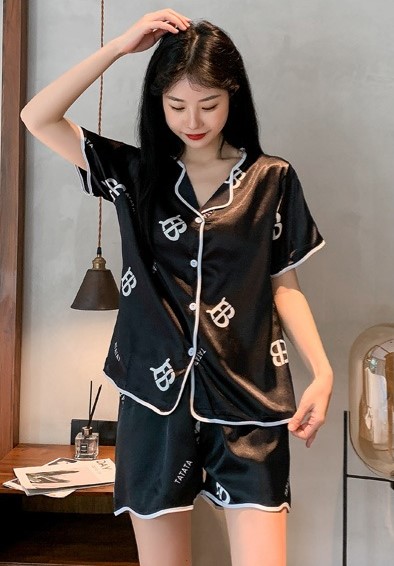 Bộ pijama short nữ vải cổ bẻ họa tiết chữ B size 5XL