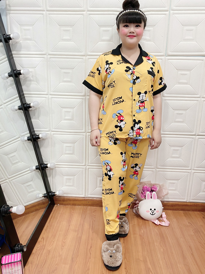 Bộ pijama vải quần dài áo tay ngắn vàng cổ viền màu hình Mickey size 2XL